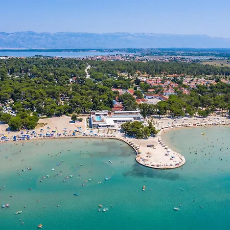 Οργανωμένο κάμπινγκ Zaton Holiday Glamping Tents *