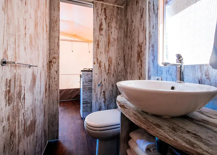 Zaton Holiday Resort Glamping Village Luksuzni šator